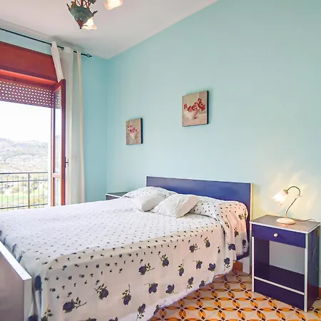 2 Bedroom Stunning In * Perdifumo